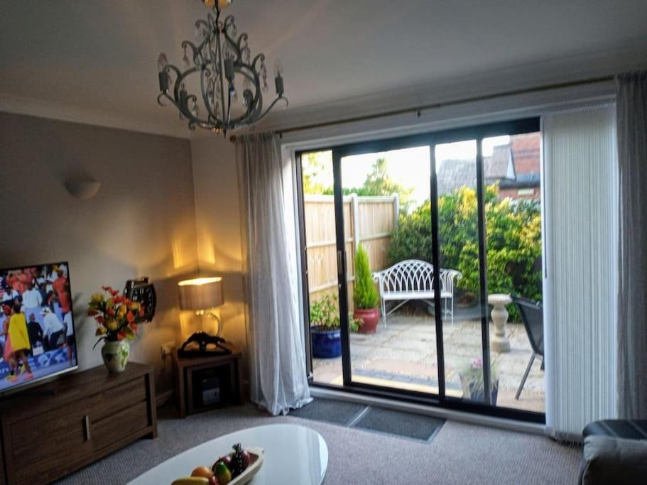 Ludlow Mews Town House With Free Parking Exterior photo